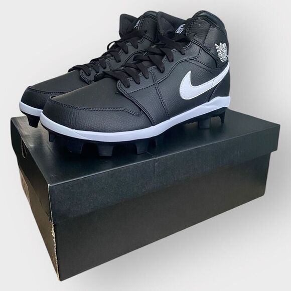 Nike Air Jordan 1 Retro MCS Black Baseball Cleats Mens size 9 AV5354-011 New - Picture 1 of 12